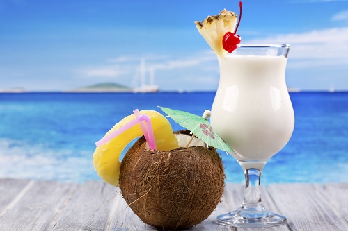 5 Loại cocktail hấp dẫn cho tiệc cưới được tổ chức ngoài trời vào ngày hè