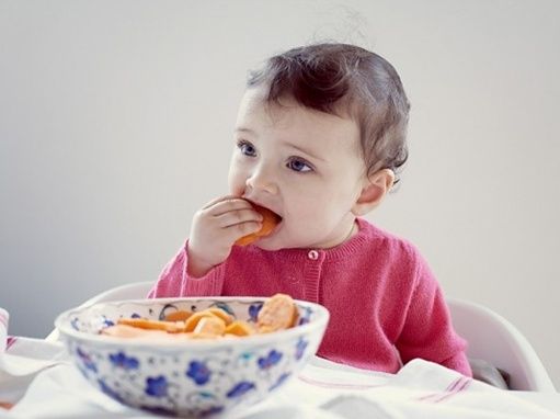 Tầm quan trọng của thức ăn phụ đối với trẻ nhỏ trong giai đoạn ăn dặm