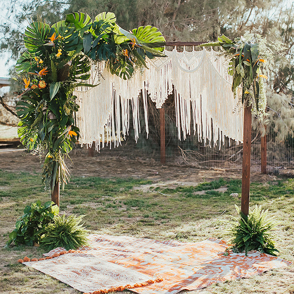 25 ý tưởng trang trí thu hút cho tiệc cưới phong cách nhiệt đới