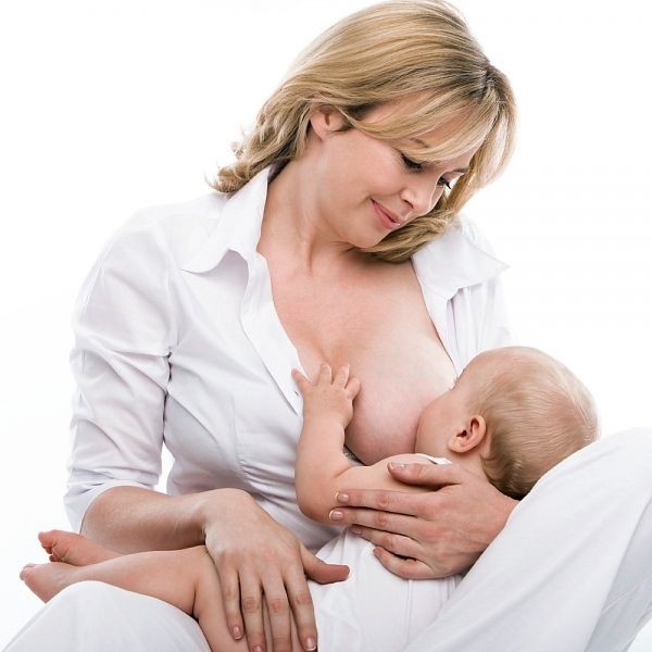 sữa mẹ tốt cho bé sơ sinh bị suy dinh dưỡng
